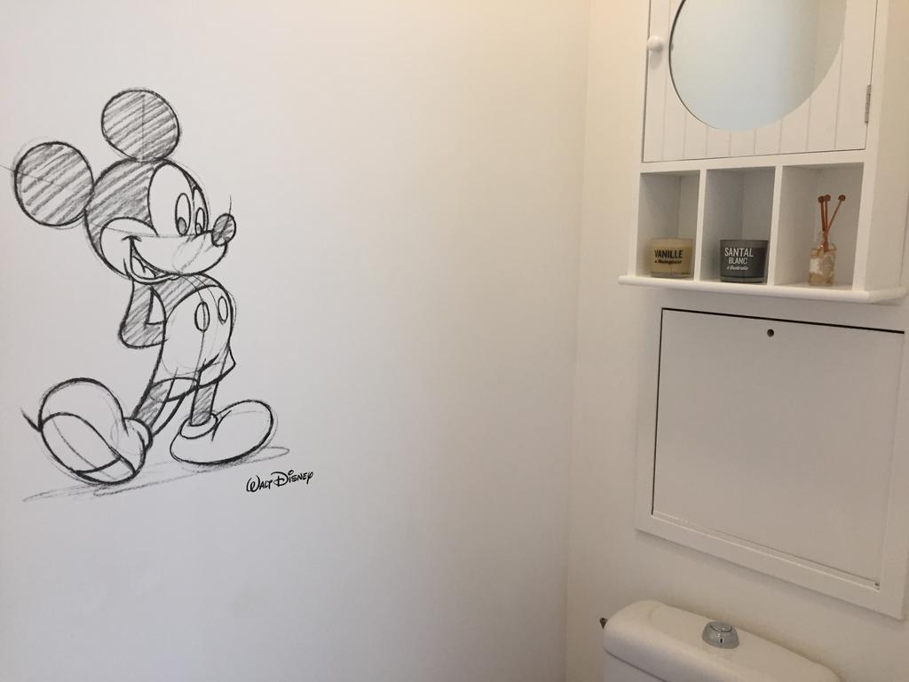 Julie'S Homes Disneyland Серри Экстерьер фото